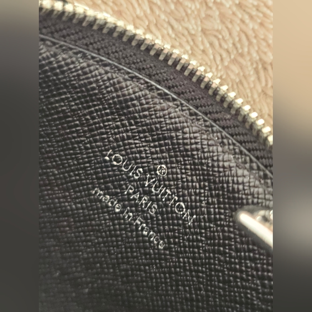 Louis Vuitton Key Pouch - Picture 7 of 7